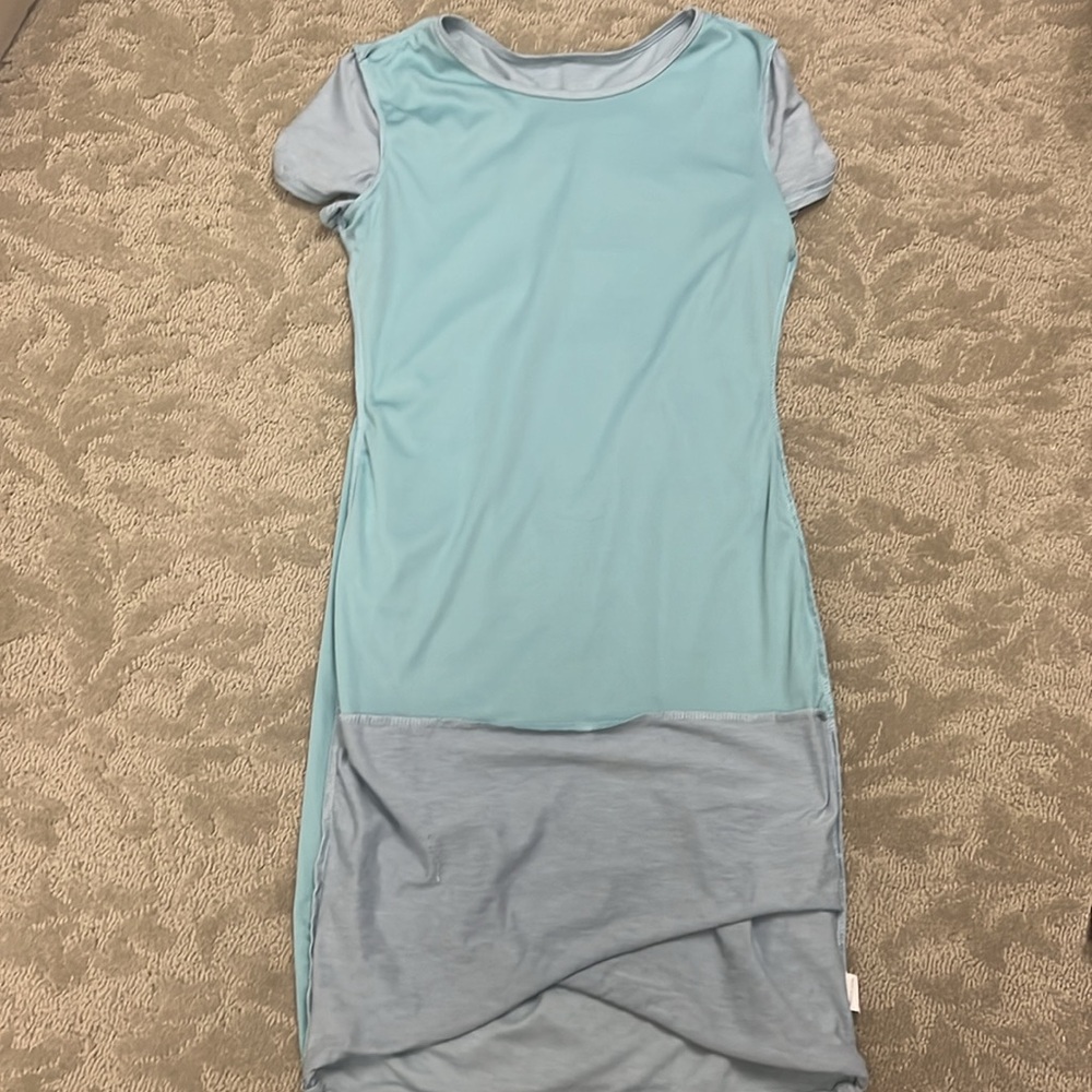 Dress - Picture 9 of 9